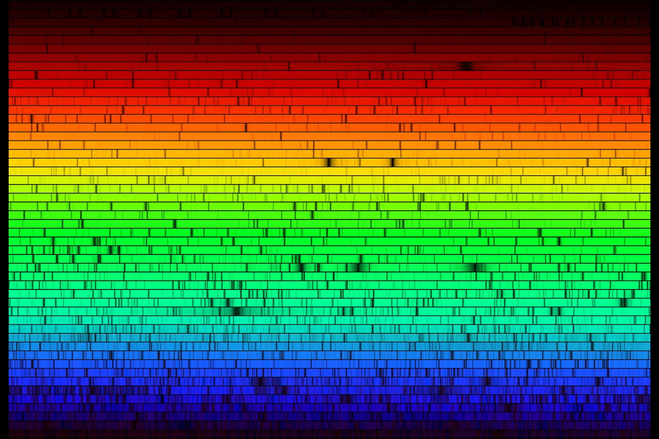 A high resolution version of the spectrum of our Sun.
